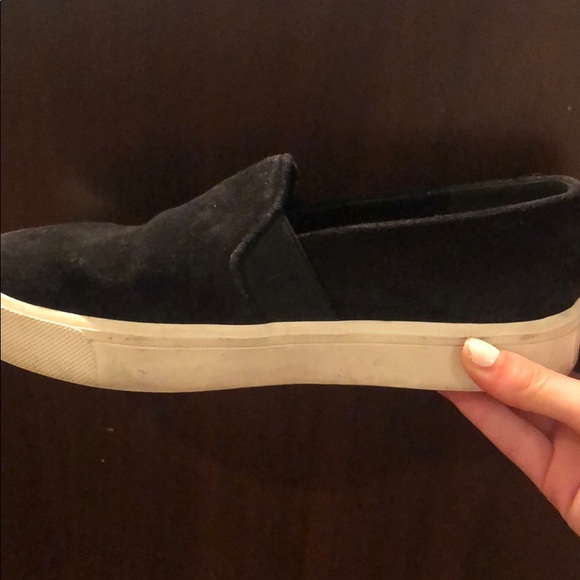 Vince Black Suede Slip-On Sneaker Size 35.5 - Picture 3 of 3